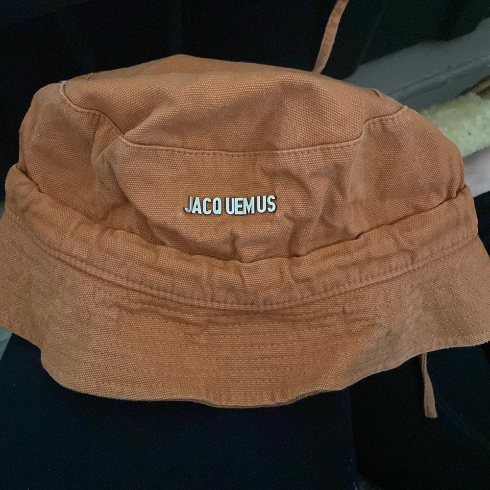 Jacquemus bucket hat